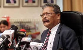 AG sila rujuk Perlembagaan