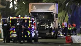 尼斯国庆恐袭 阿兹敏谴责冷血残暴