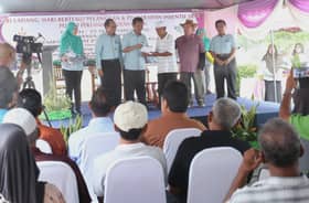 再迪：雪提供援助  助务农者大展拳脚