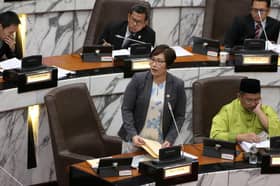 严防水源污染  查士毛月河畔200工厂