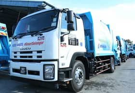 Papan tanda mudahkan semak jadual kutipan sampah