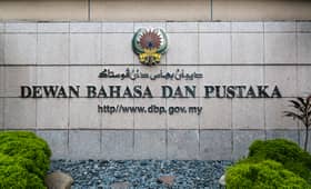 Daulatkan bahasa asing antara punca bahasa Melayu semakin terhakis