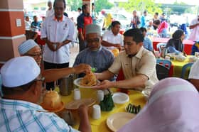 MB breakfast with the people at Warong Wak Gintong