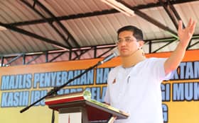 MB: Nak lihat dokumen? Silakan