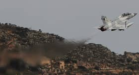 Jet pejuang Qatar pintas pesawat awam UAE