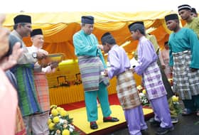 Sultan Selangor berkenan beri sumbangan kepada 410 asnaf