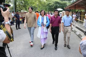 Tiga anak Maria Chin teruja kali pertama mengundi