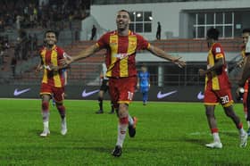 Selangor belasah PKNS FC 4 - 0 dalam separuh akhir pertama Piala FA