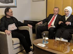 Erdogan melawat Anwar pasca dibedah, ucap tahniah kemenangan pilihan raya