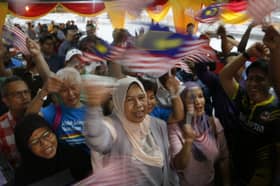 Zuraida lancar Kempen Kibar Jalur Gemilang Parlimen Ampang