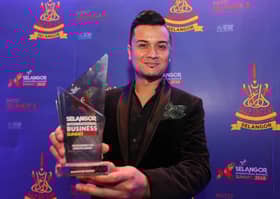 Fazley Yaakob rangkul anugerah cemerlang SIBS 2018