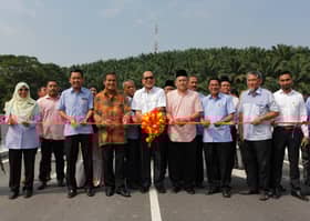 Penduduk Kampung Pasir terima jambatan baharu