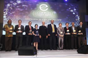 Bangun sistem e-dagang, tingkat sosio-ekonomi - Gobind