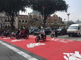 Sokong hadkan penunggang motosikal guna lorong kiri
