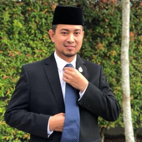 Azmin ucap tahniah MB Johor yang baharu