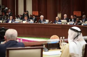 PM hadiri sidang kemuncak meja bulat Forum Jalur dan Laluan