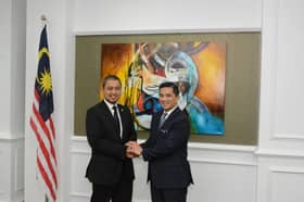 Azmin terima kunjungan MB Johor