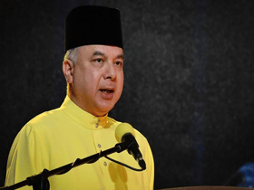 Sultan Nazrin perkenan pengerusi masjid, surau digantung tugas