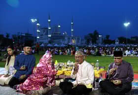 Air katira, sata pilihan juadah iftar Agong, Permaisuri