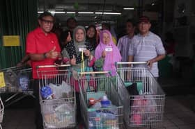 750 penduduk Selat Klang terima baucer Jom Shopping Raya
