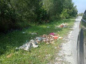 Buang sisa kulit durian, dua lelaki ditahan