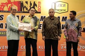 Mesyuarat jurutera awam medium kongsi idea