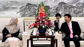 Pertemuan tiga pemimpin kanan China kukuh hubungan diplomatik - TPM