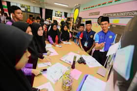 Mahasiswa UKM dekati sekolah, terap amalan hijau 