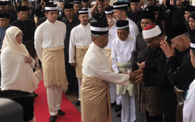 Agong, Permaisuri berangkat ke tahlil Almarhum Sultan Ahmad Shah