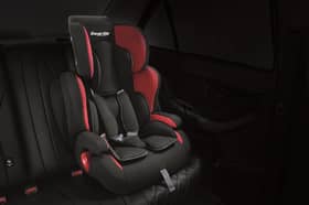 儿童安全椅使用率仍低   专家呼吁加大宣传与执法