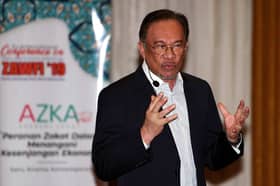 Anwar: Tidak adil pertikai guru ketika perintah kawalan