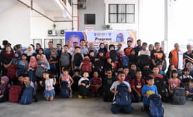 125 anak nelayan terima bantuan kelengkapan sekolah