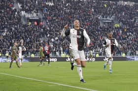 Ronaldo lagi banyak jana wang di Instagram banding bola sepak