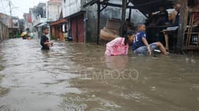 Beberapa kawasan di Jakarta dilanda banjir