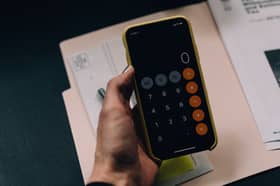 E-wallet offer gets rousing response on day one