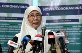 Remains of Dr Wan Azizah's mother buried in Ukay Perdana