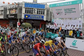 Khairuddin lepaskan pelumba Le Tour De Langkawi 2020