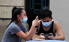 Farmasi dikompaun RM20,000 naikkan harga penutup hidung dan mulut