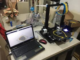 Tiga sukarelawan UPM hasil pelindung muka, bantu petugas barisan hadapan