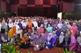 Tawar pendidikan berniaga dalam talian kepada suri rumah, ibu tunggal