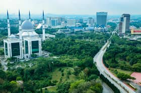 Selangor to provide Covid-19 screening tents, control foreign entry