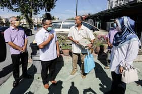 MB oversees distribution of essential needs in Sungai Tua