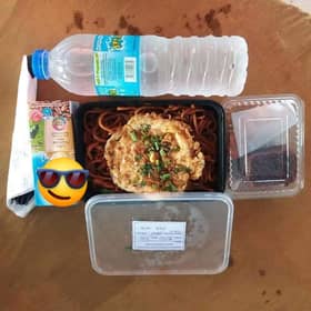 Hidangan di pusat kuarantin seimbang, cukup nutrien