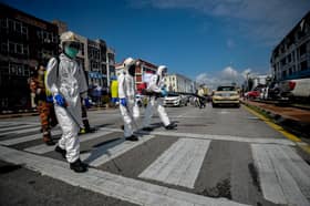 Operasi sanitasi guna lapan jenis bahan kimia