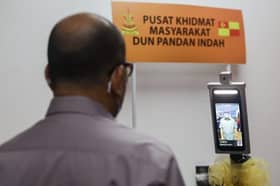 出动人脸识别测温仪