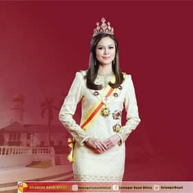 Tengku Permaisuri Norashikin sambut ulang tahun ke-49 hari ini