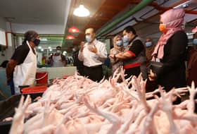 Selangor rangka program usahawan bantu peniaga, penjaja kecil