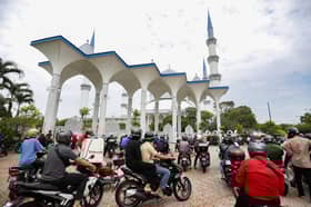Zon hijau: Jais benar solat jemaah di masjid, nikah di pejabat agama