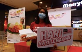 Marrybrown catat rekod, edar lebih 10,000 nasi lemak percuma sehari