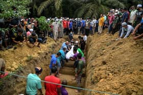 Enam mangsa kemalangan Simpang Pulai dikebumi satu liang lahad